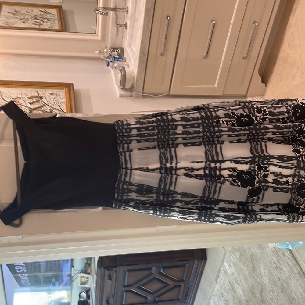 Jovani cocktail/ formal off should dress nice slim bodice with crinoline skirt